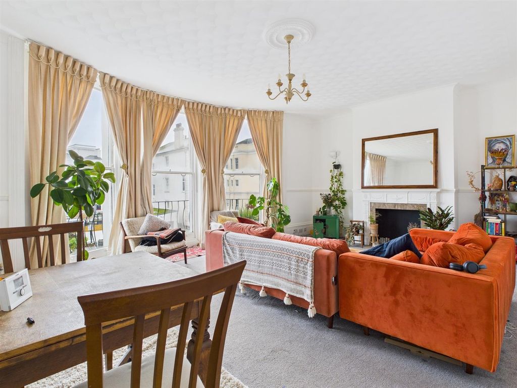 Property photo 1 of 8 Cam04311G0-Pr0092-Still002.Jpg