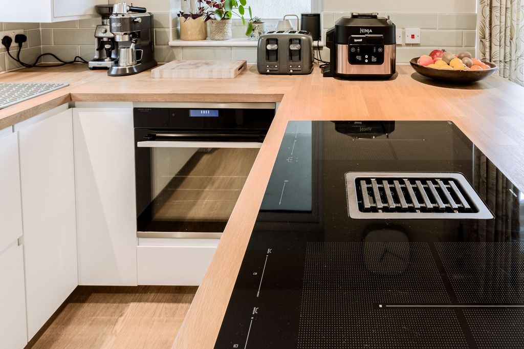 Property photo 2 of 30