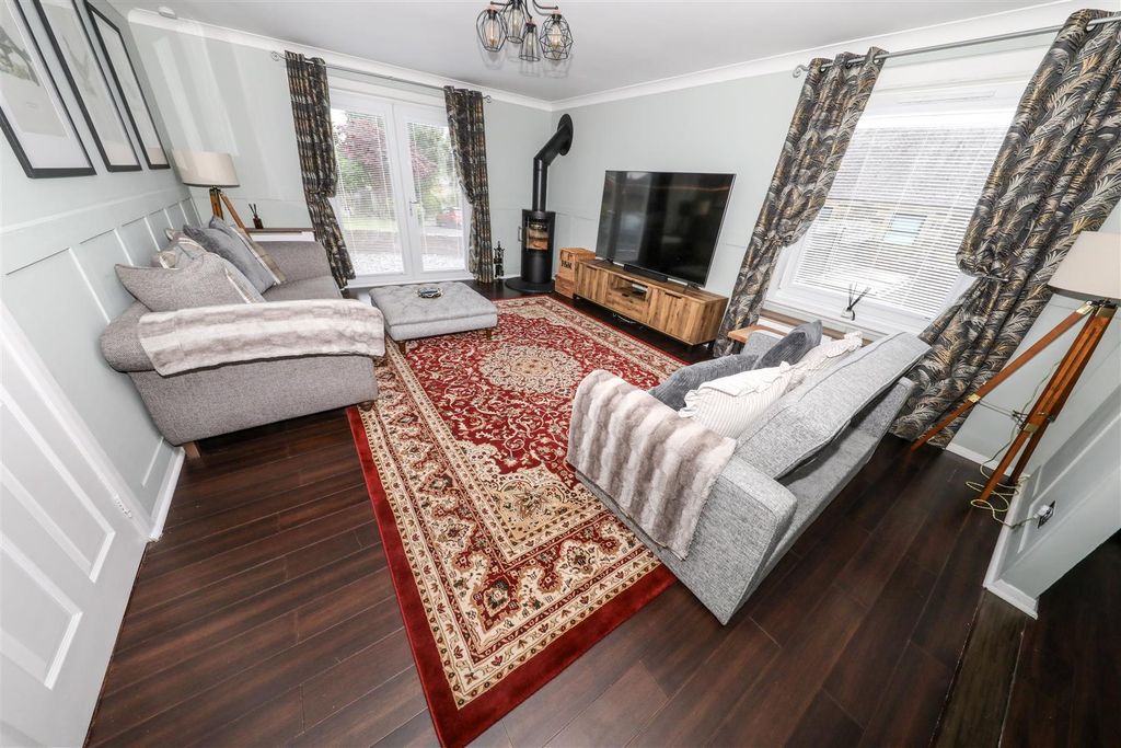 Property photo 3 of 20 c