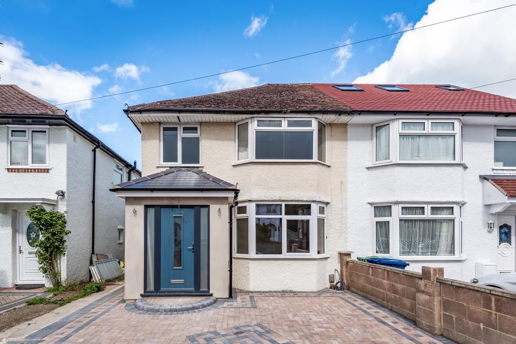 Property photo 1 of 9 External View