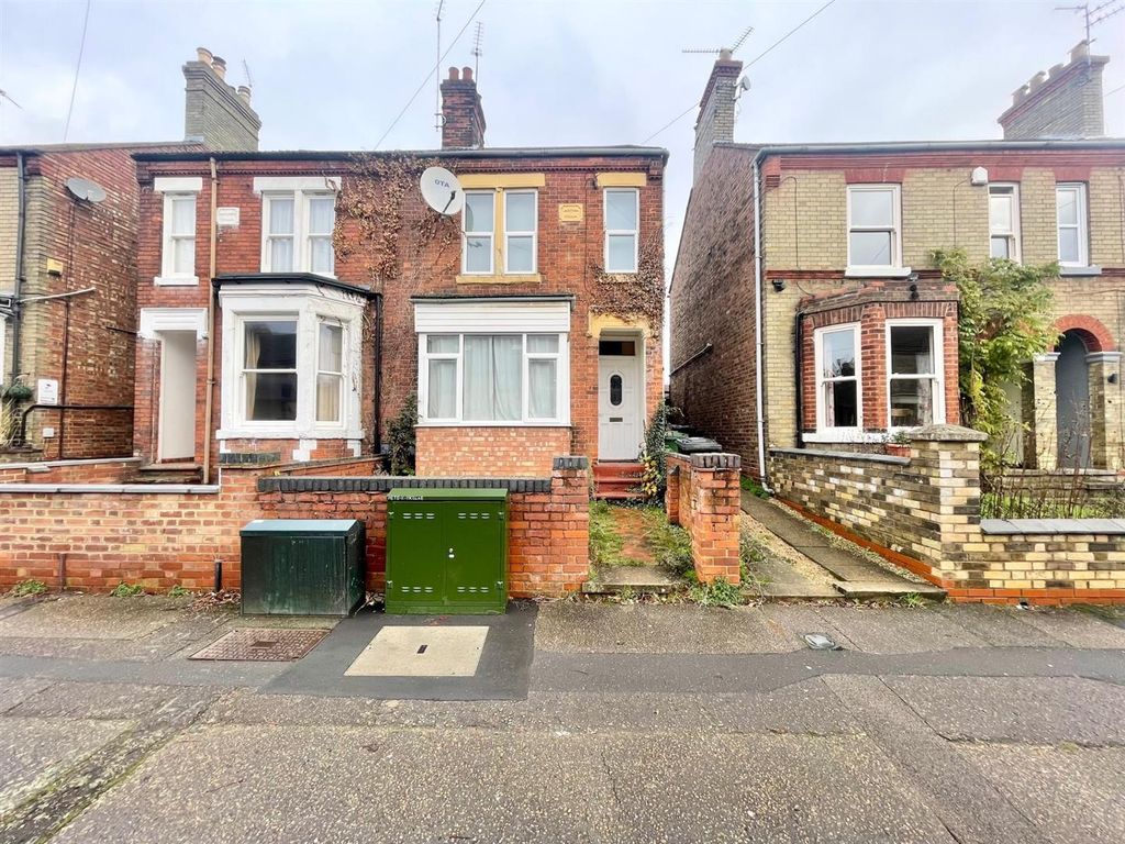 Property photo 1 of 14 Front.Jpg