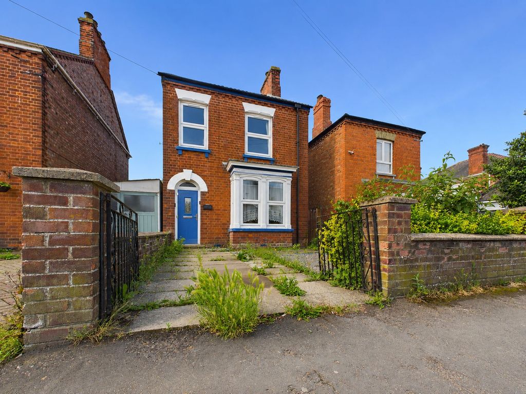Property photo 3 of 16