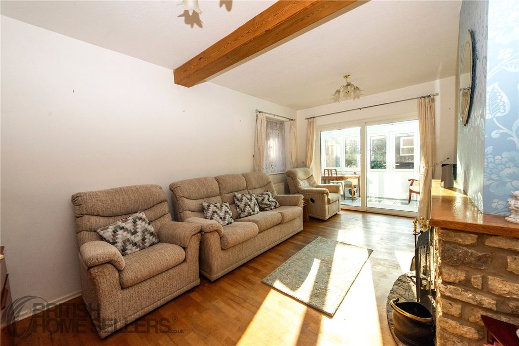 Property photo 3 of 31 Picture No. 04