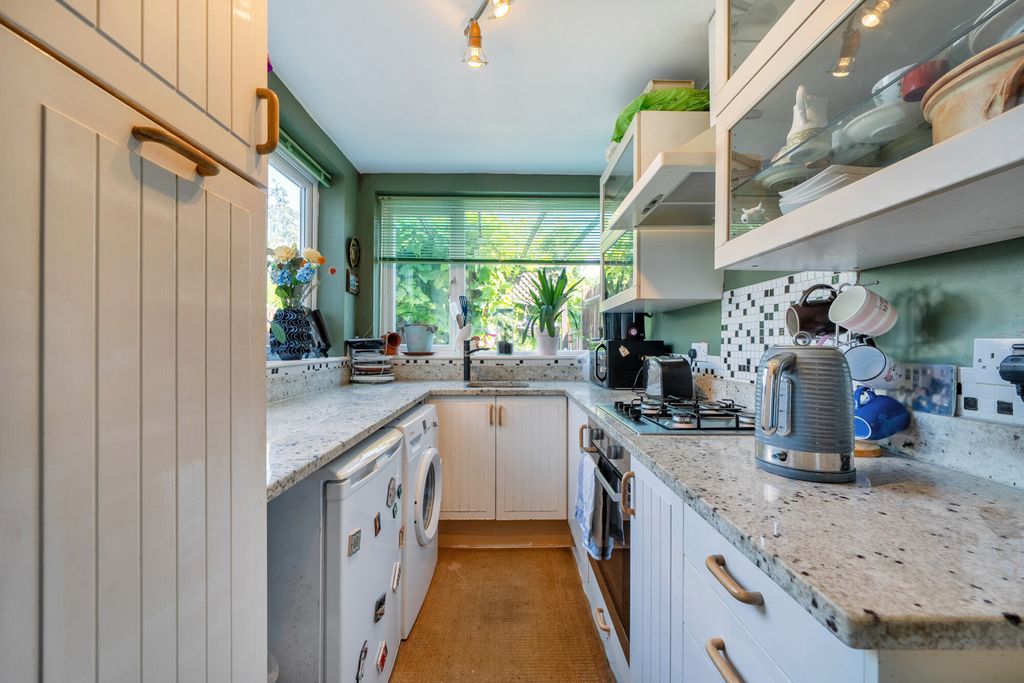 Property photo 3 of 20 1477202-12-6A3550...