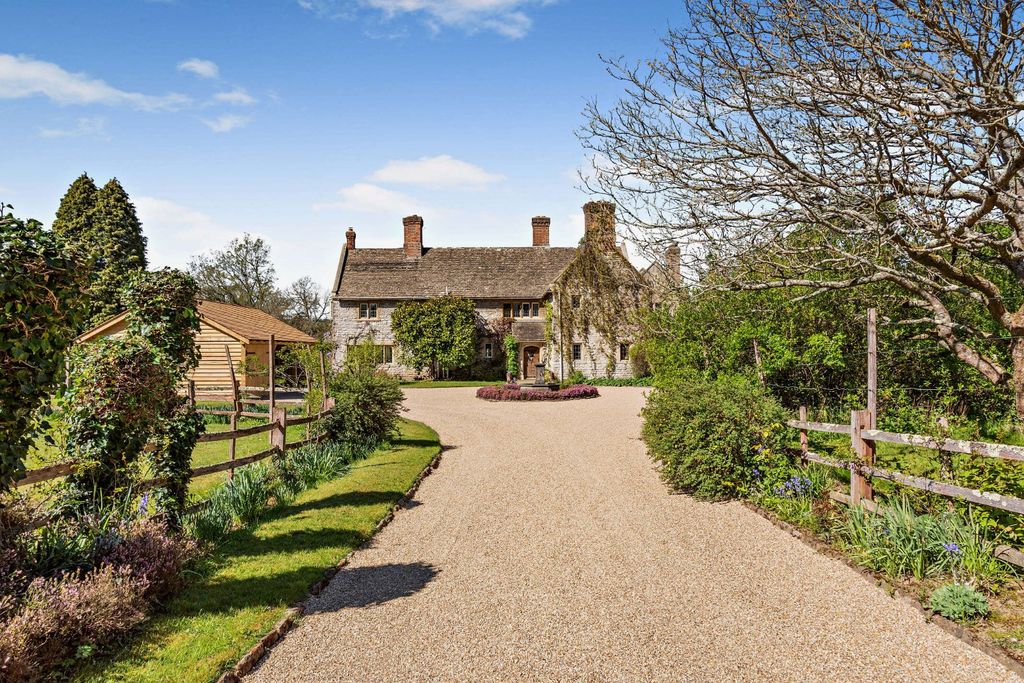 Property photo 1 of 24 Picture No. 34