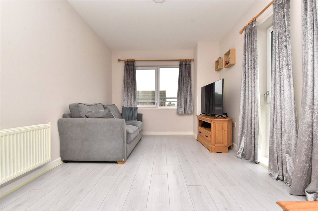Property photo 3 of 10 Picture No. 09