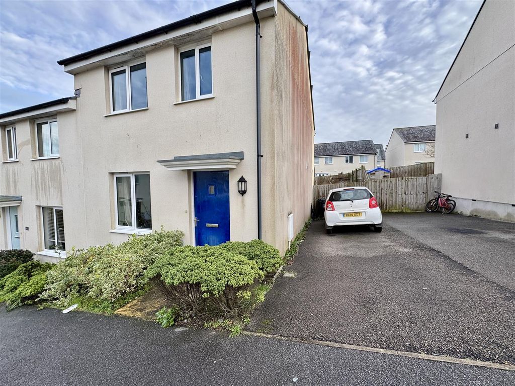 Property photo 1 of 14 Front