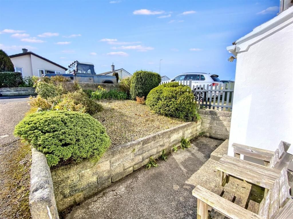 Property photo 2 of 22 4855551