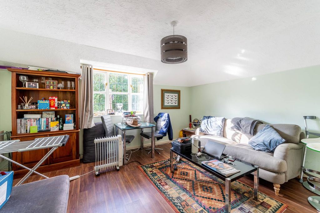 Property photo 1 of 6