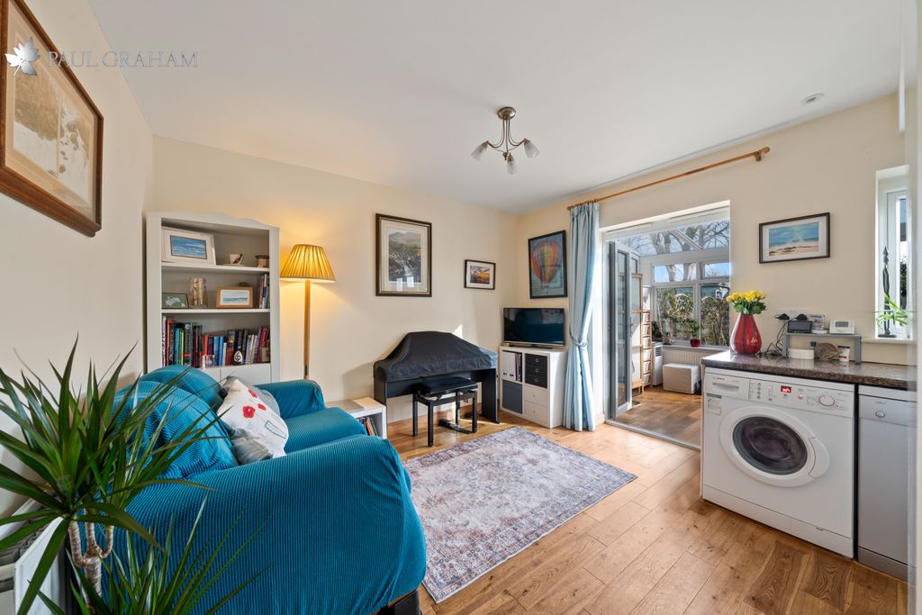 Property photo 3 of 17 Dsc01901