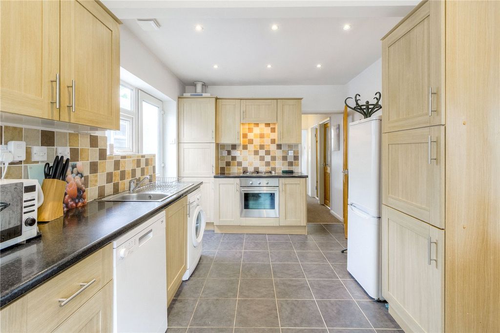 Property photo 2 of 13 Picture No. 05
