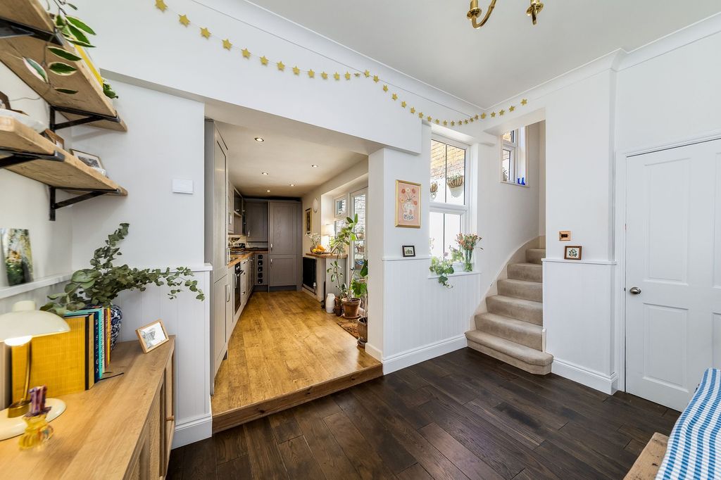 Property photo 3 of 24 4974