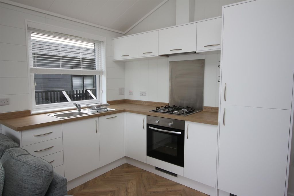 Property photo 3 of 15 Img_0231.Jpg