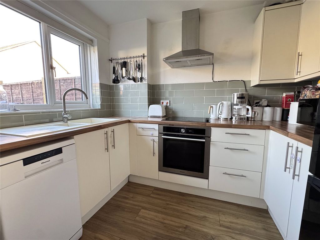 Property photo 3 of 11 Picture No. 04