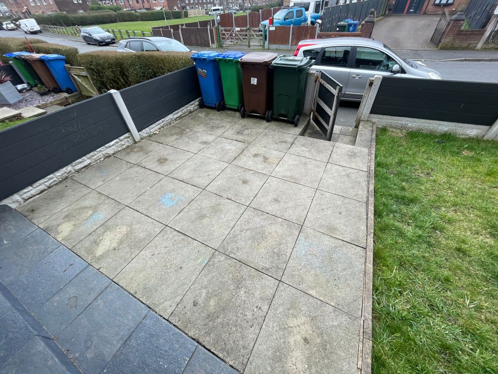 Property photo 2 of 5
