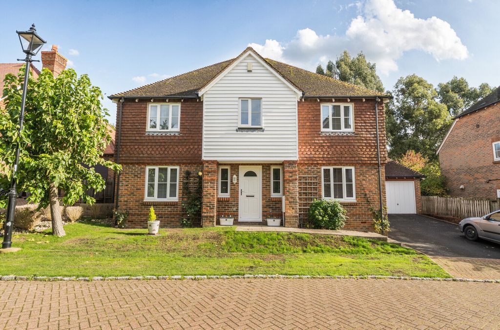 Property photo 1 of 21