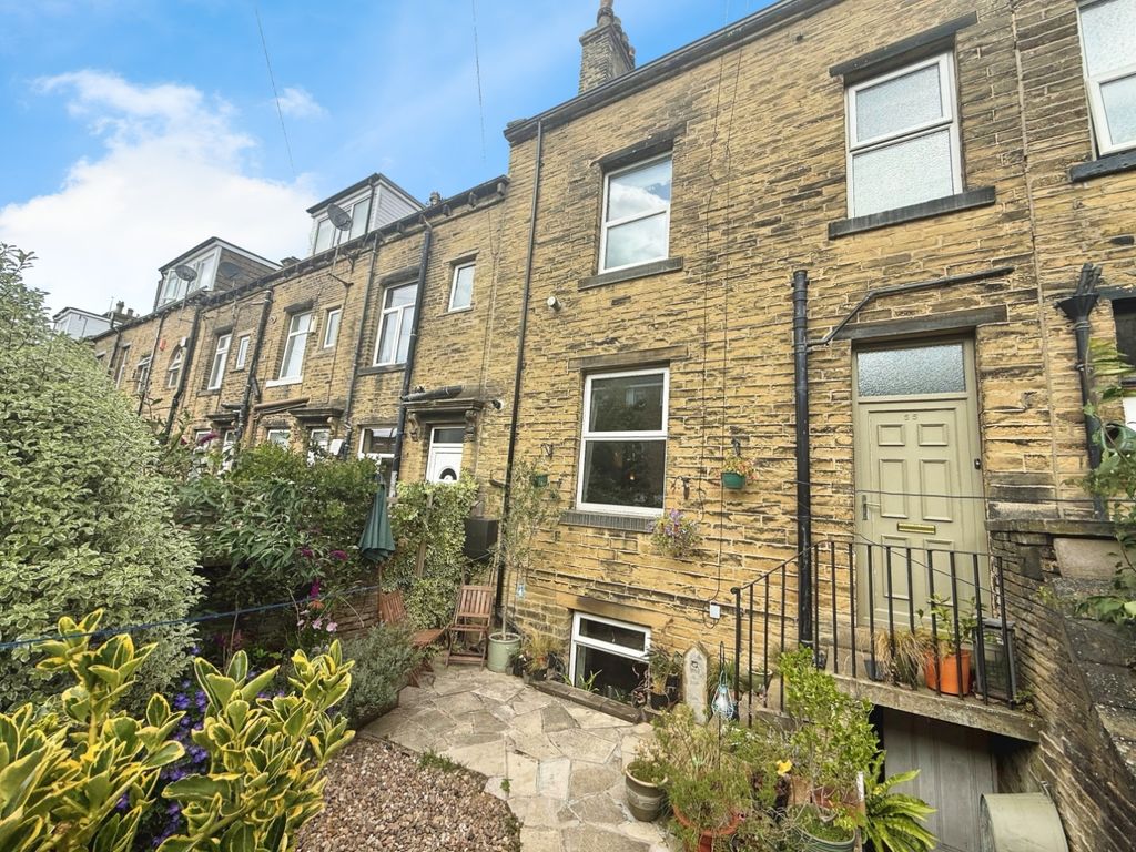 Property photo 1 of 15 Pbox-Front_Of_House-320836.Jpg