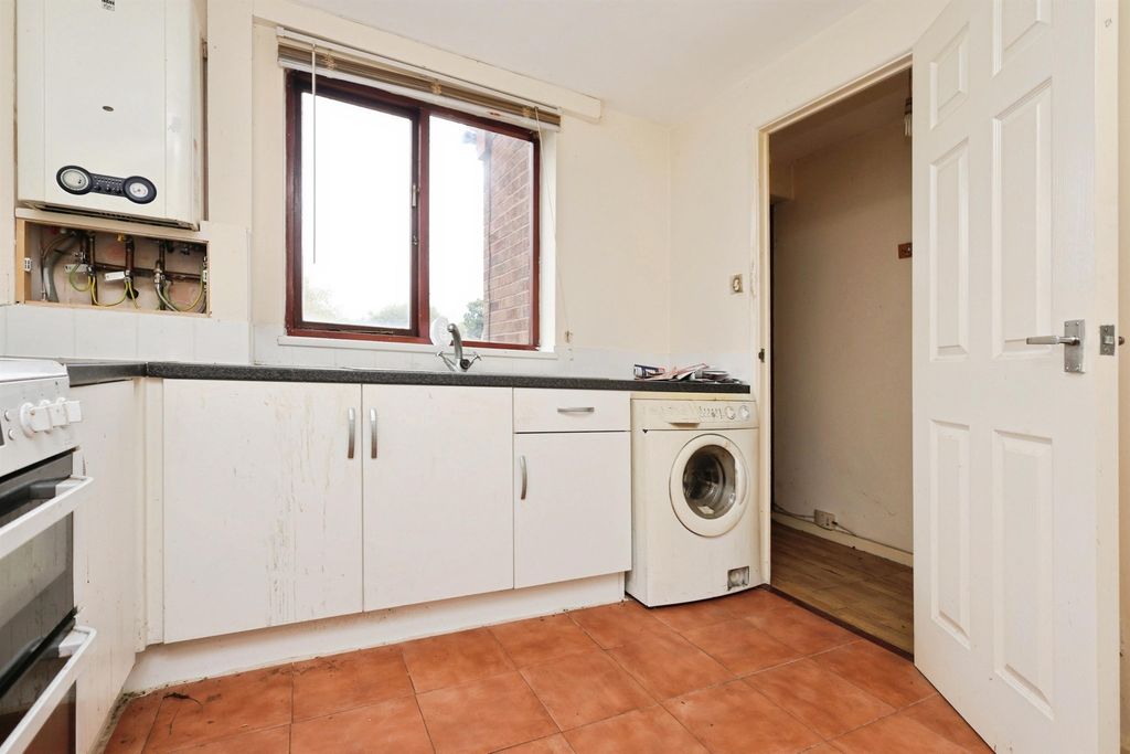 Property photo 3 of 18
