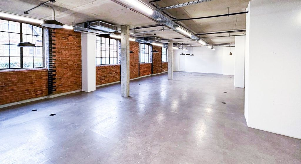 Property photo 2 of 16 Richmond Brewery Stores Petersham Road Office To Let West London Office 2d.Jpg