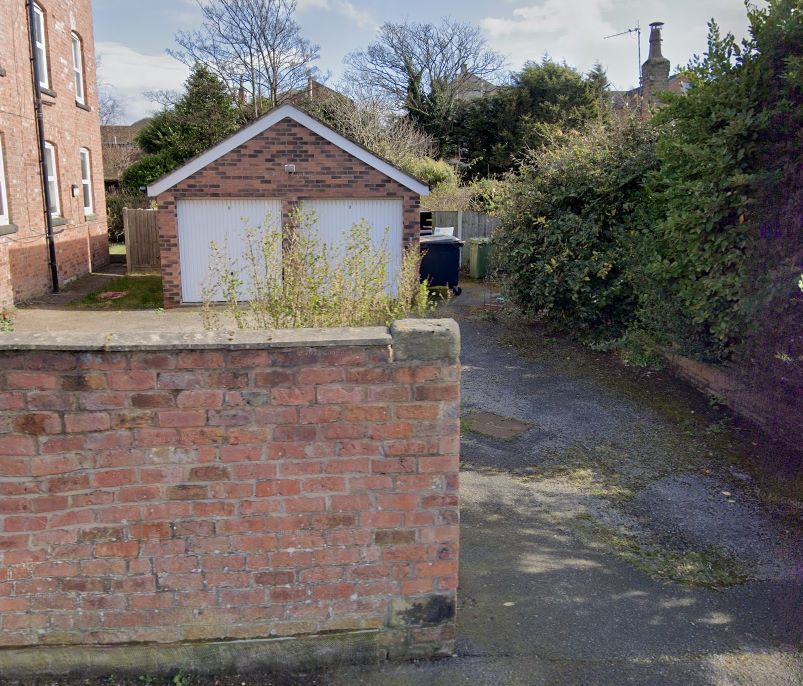 Property photo 2 of 19