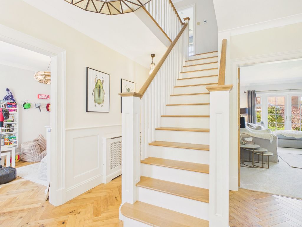 Property photo 3 of 41 5130996
