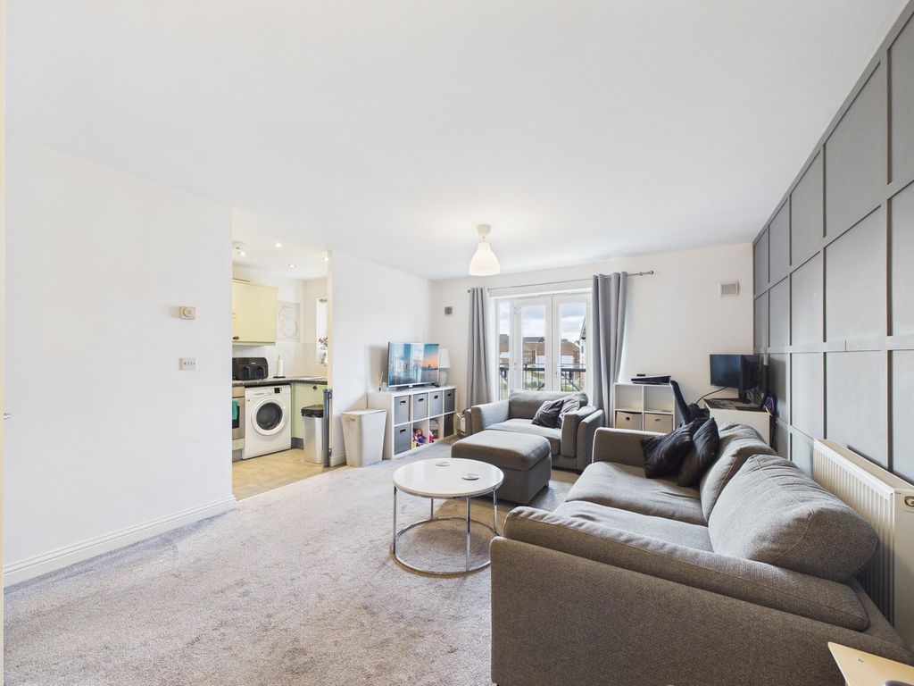 Property photo 2 of 13