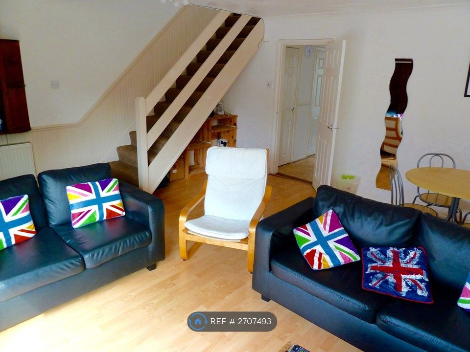 Property photo 3 of 11