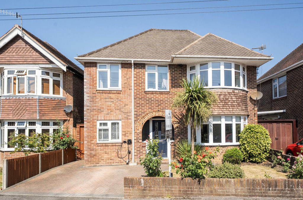 Property photo 1 of 15 1494509-1-6A58Feb...