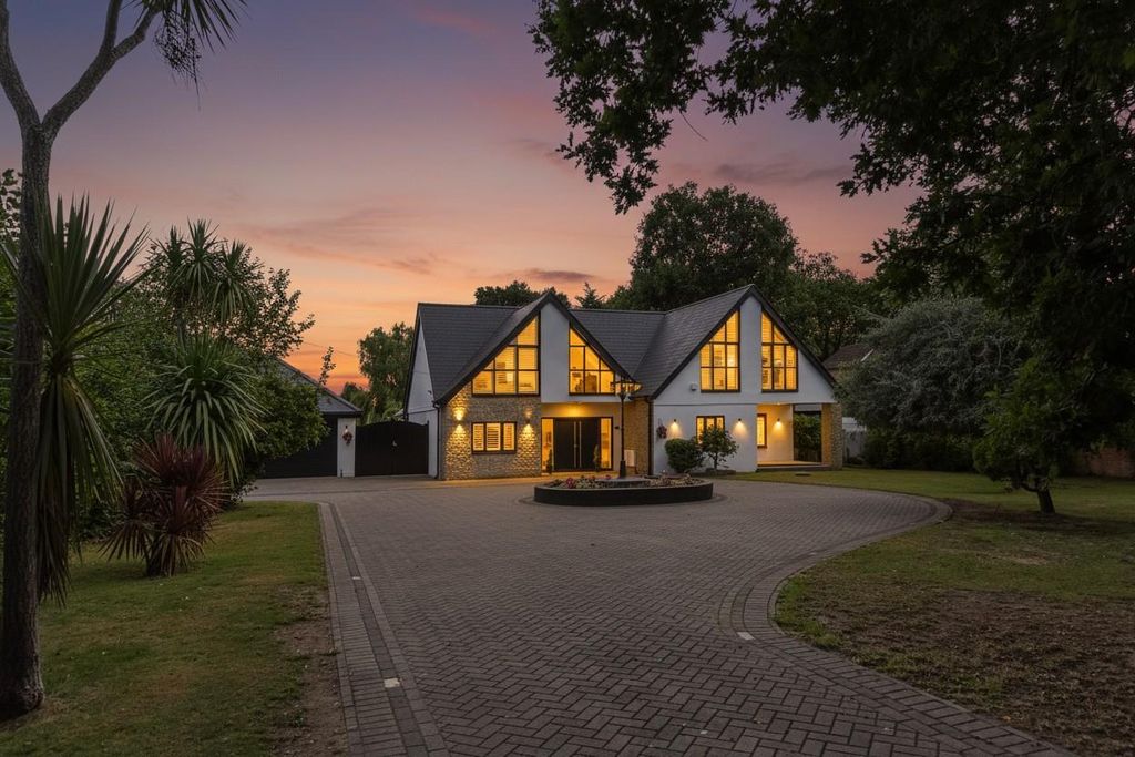 Property photo 2 of 57 133 Portsmouth Road Front Twilight .Jpeg