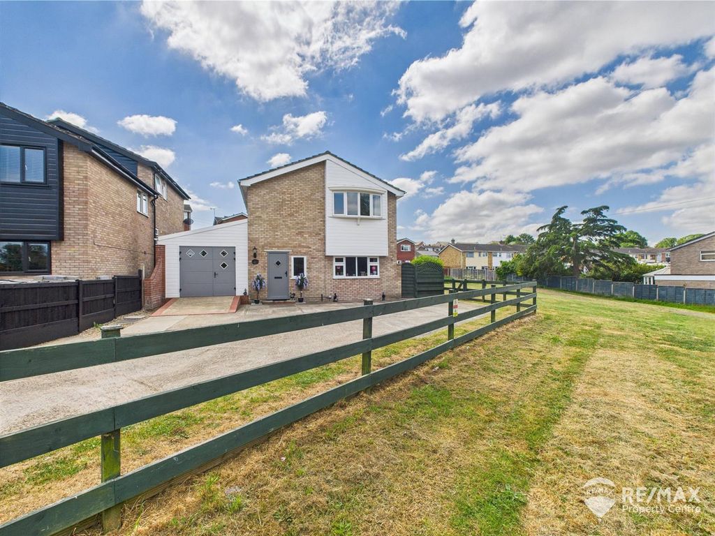 Property photo 2 of 41 Cam02842G0-Pr0213-Still011.Jpg