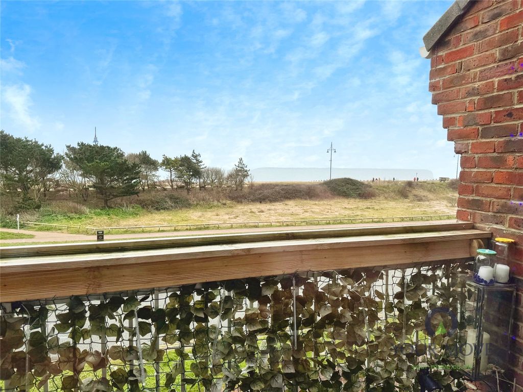 Property photo 3 of 18 Balcony