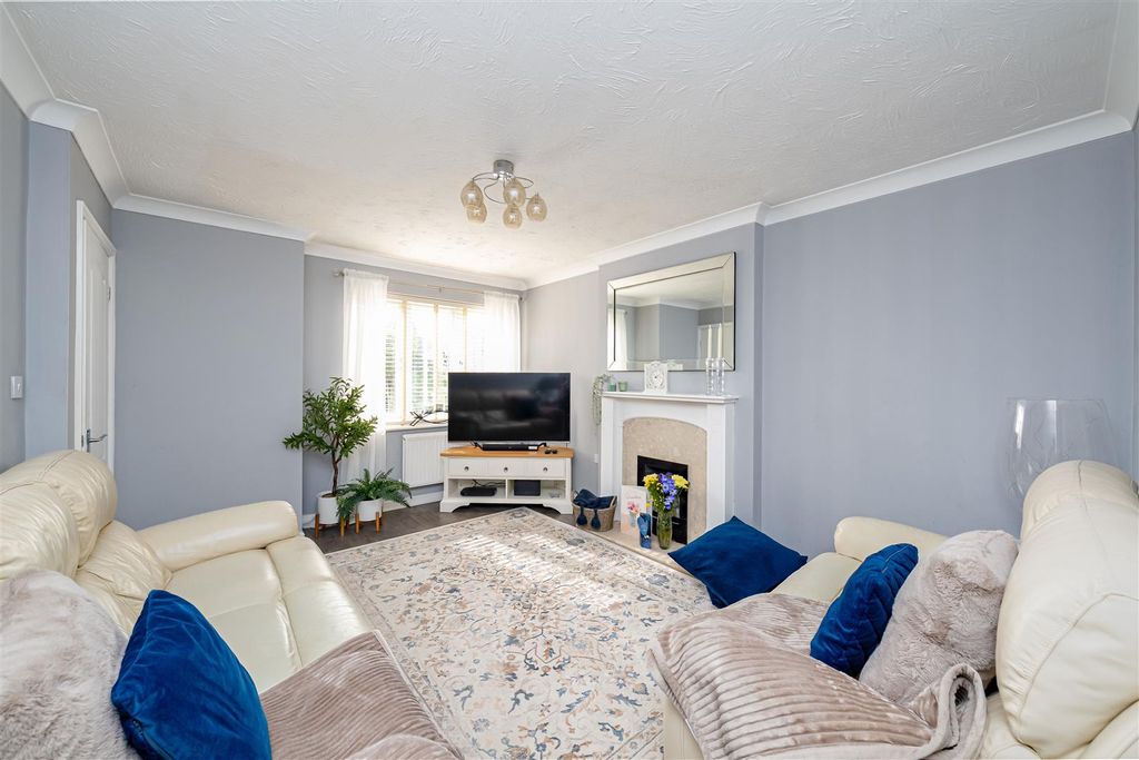 Property photo 2 of 29 Acreswood-5.Jpg