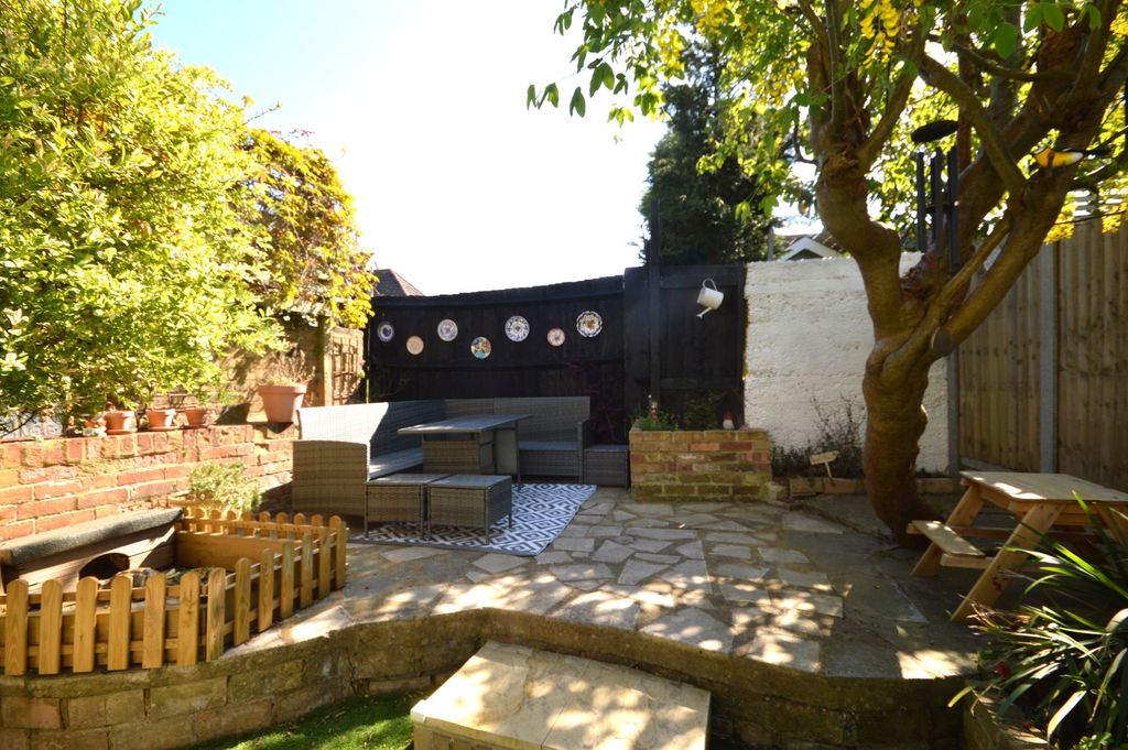 Property photo 3 of 19