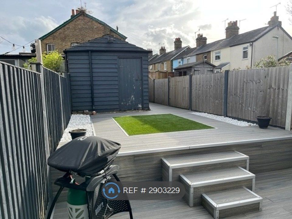 Property photo 3 of 21 Back Garden