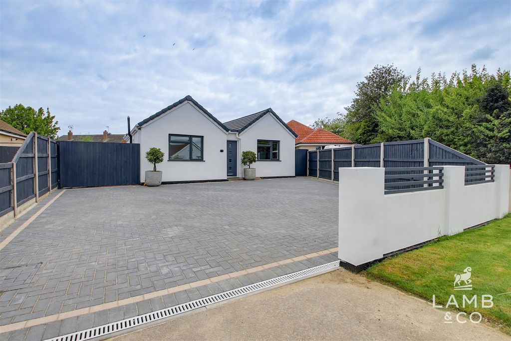 Property photo 1 of 29
