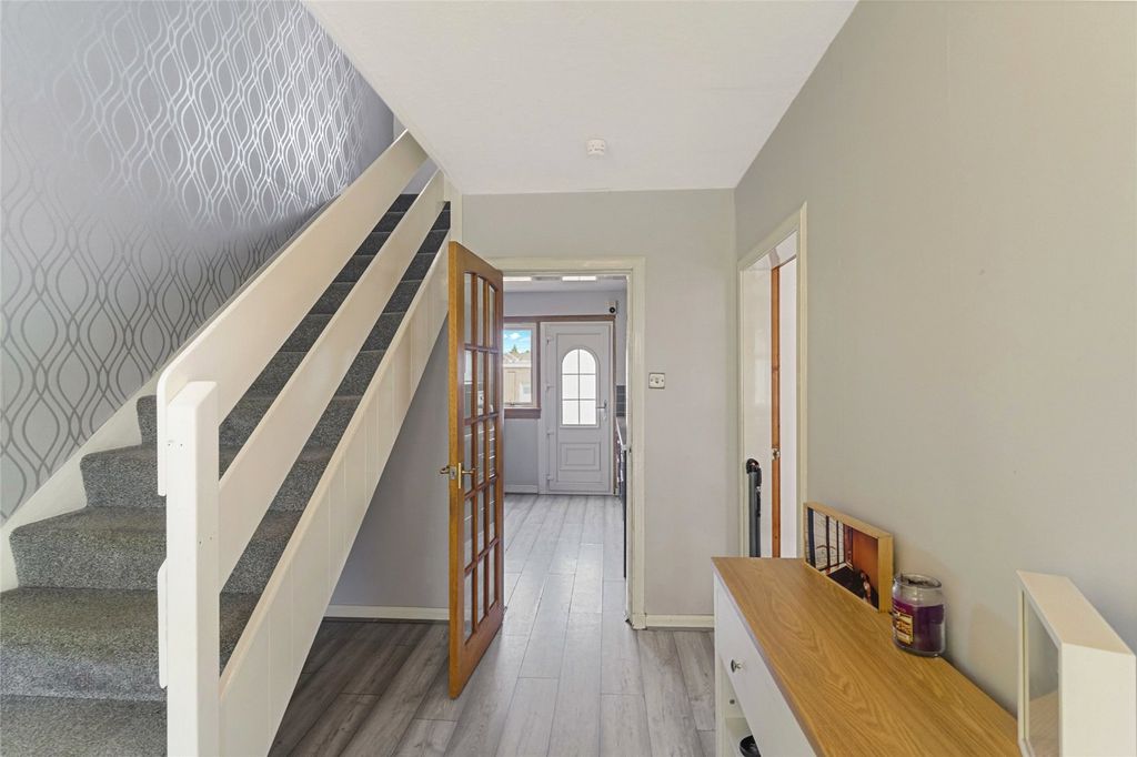 Property photo 2 of 15 Picture No. 04