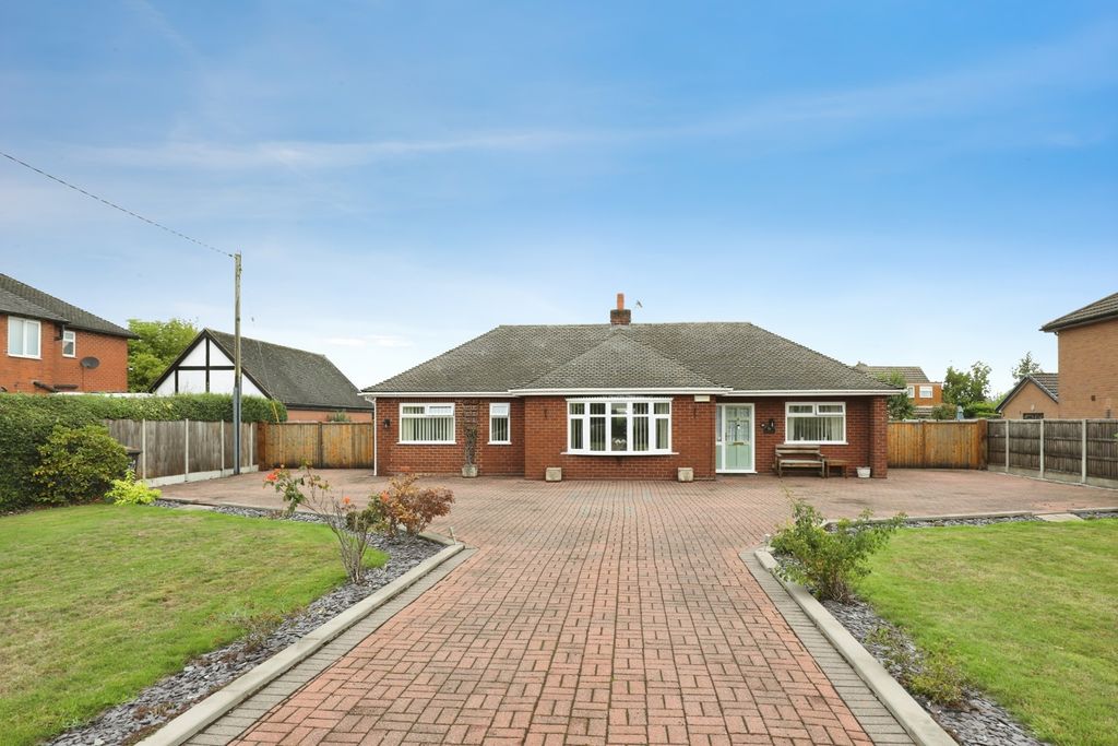 Property photo 1 of 24 Pbox-Img.Jpg