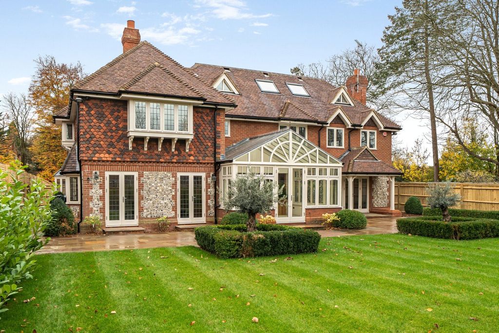 Property photo 1 of 25 Rear