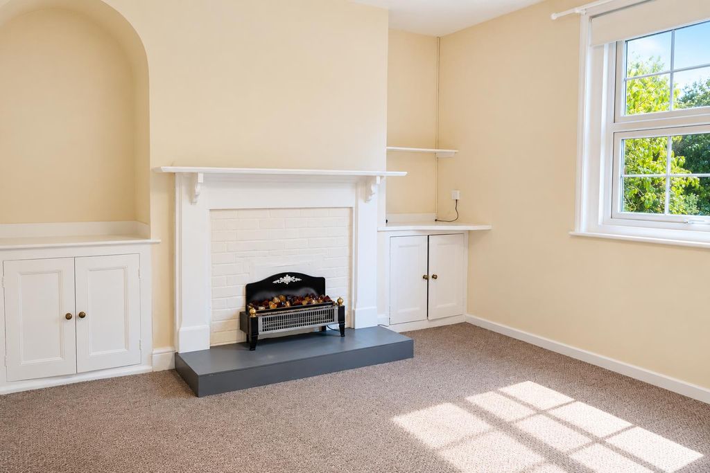Property photo 2 of 13 3.Png