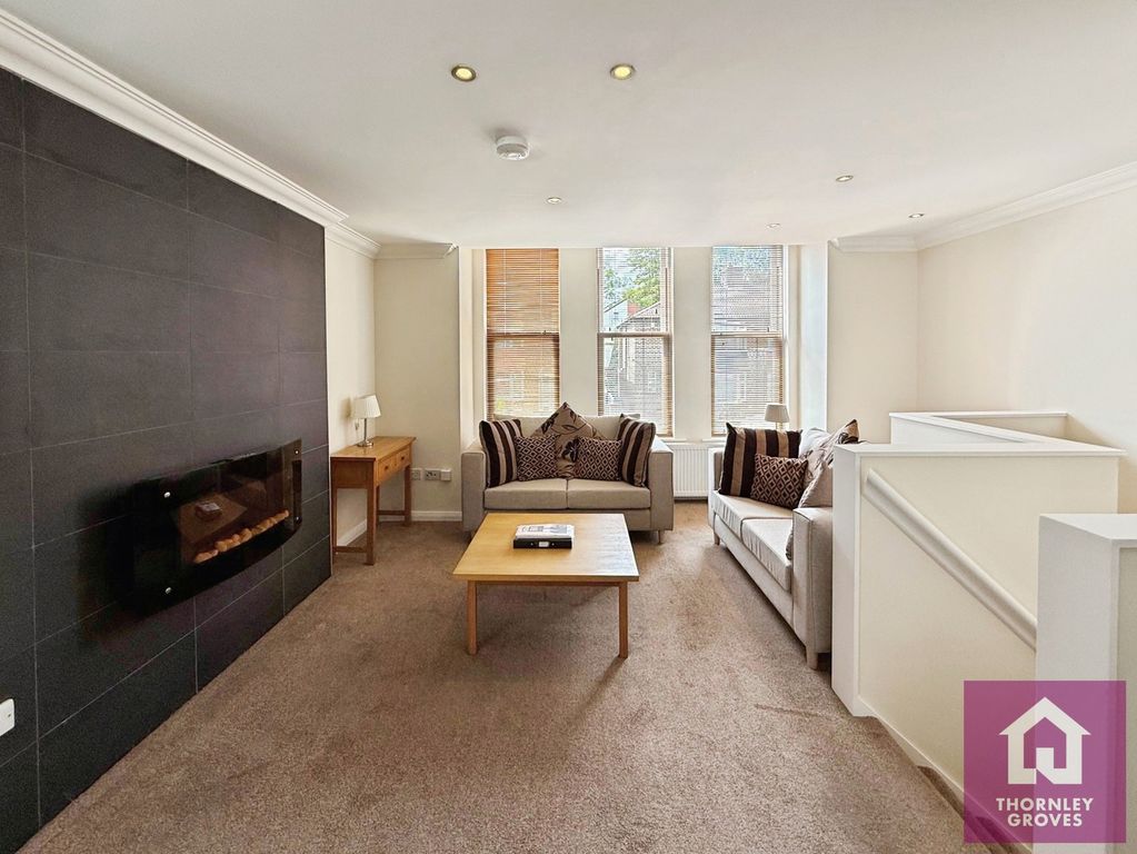 Property photo 3 of 16 Pbox-Img.Jpg