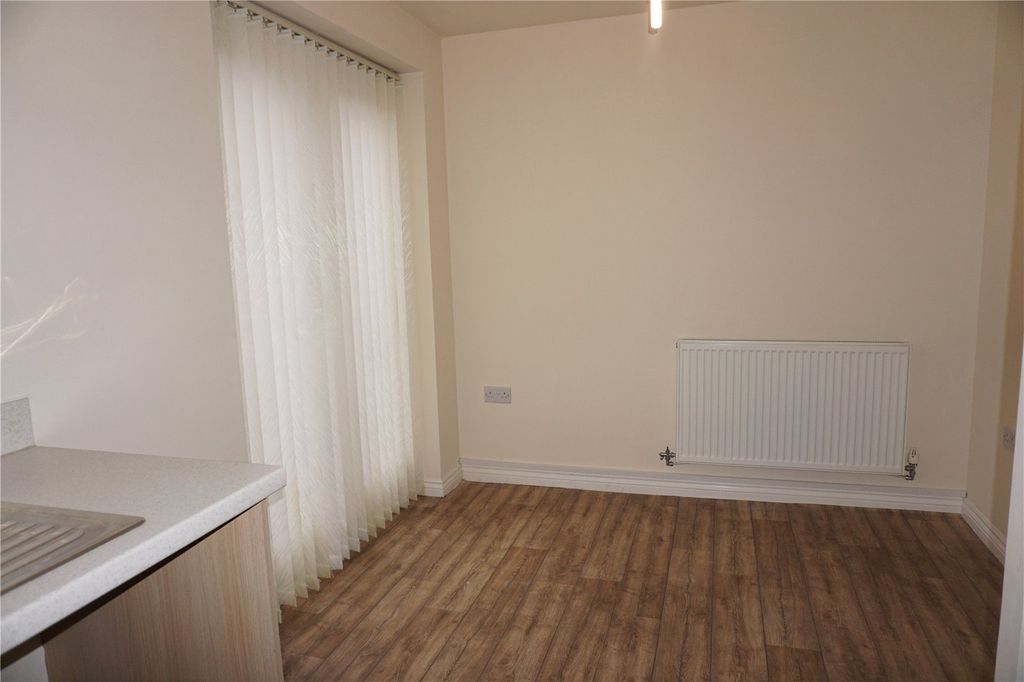 Property photo 3 of 9 Picture No. 04