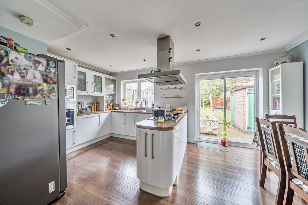 Property photo 2 of 20 1345675-9-68B6Ec4...