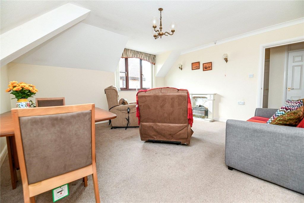 Property photo 3 of 17 Picture No. 27