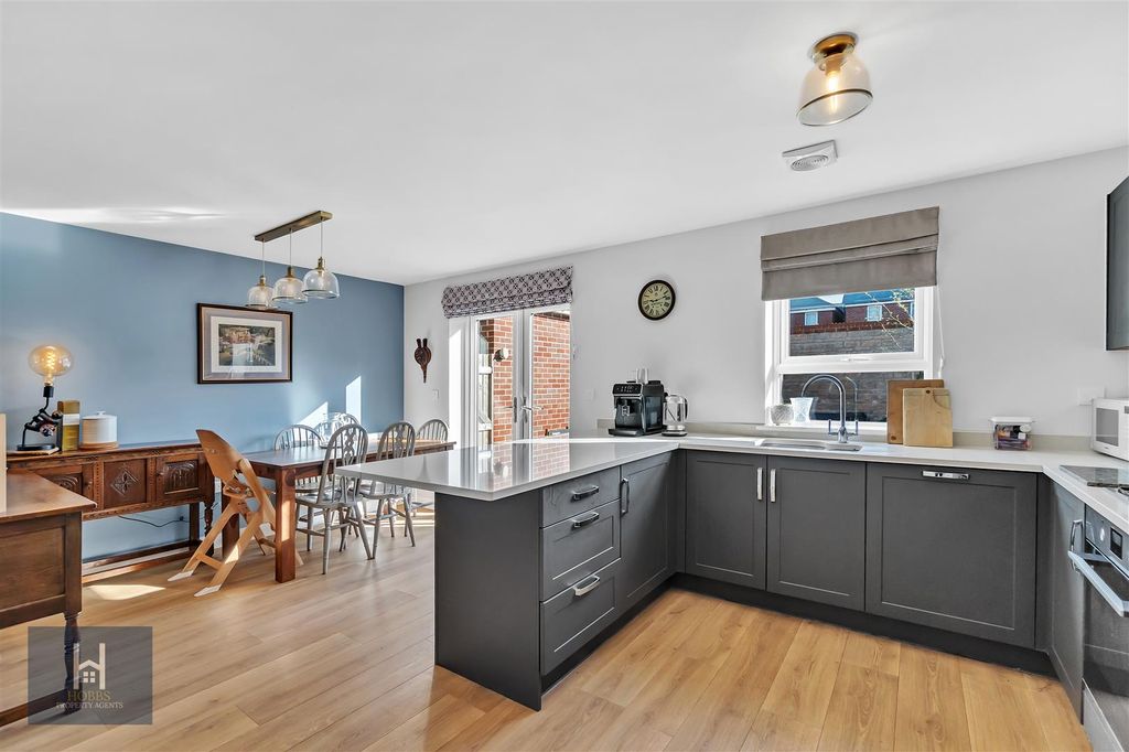 Property photo 2 of 20 Dsc02227.Jpg