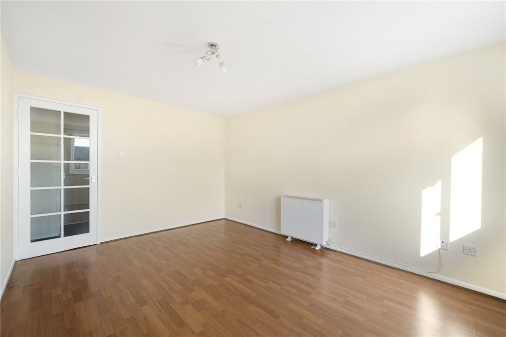 Property photo 2 of 15 Picture No. 26