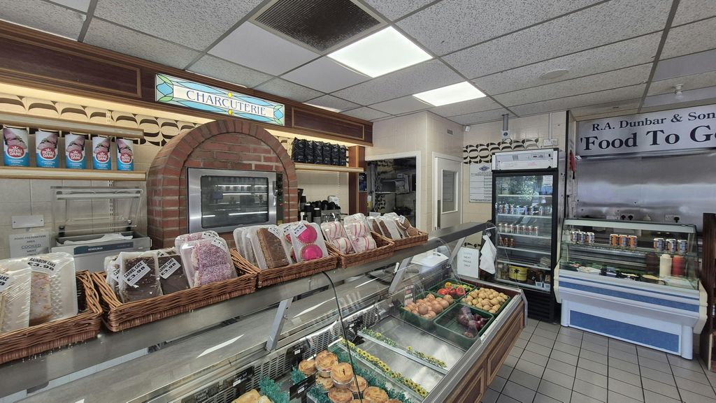 Property photo 3 of 7 20250723_101159.Jpg