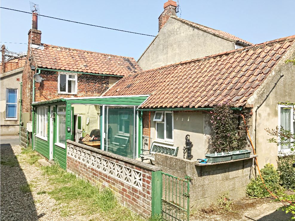 Property photo 2 of 8