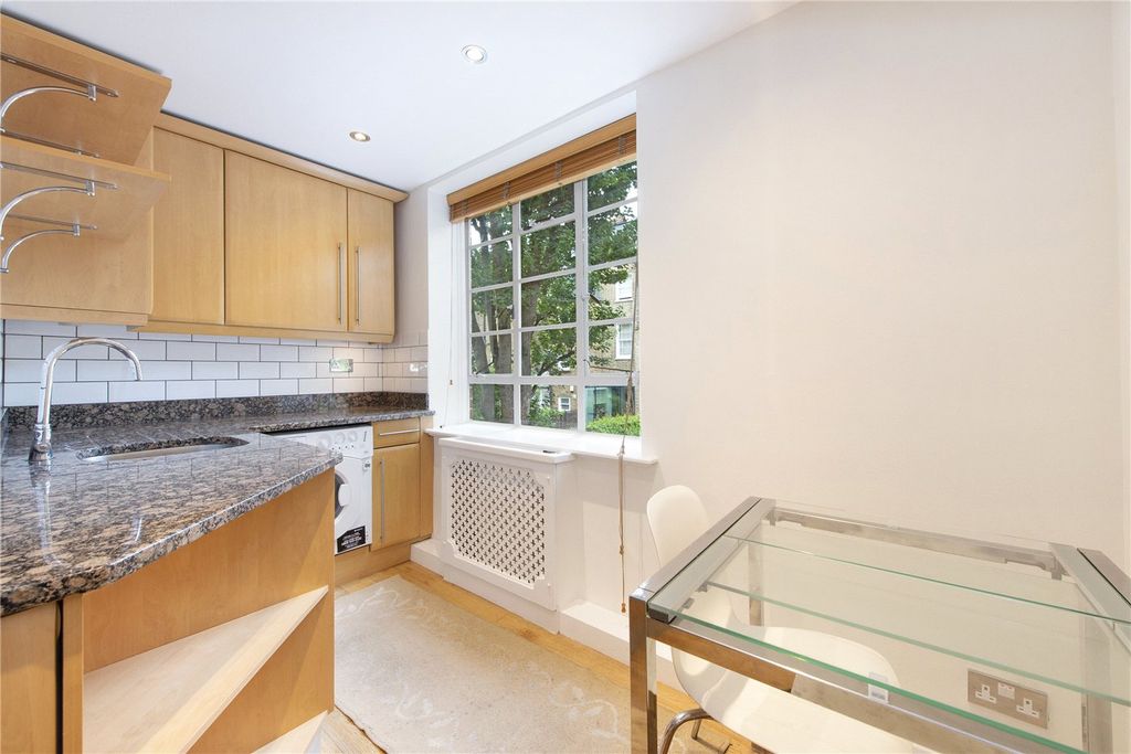 Property photo 2 of 14 Picture No. 22