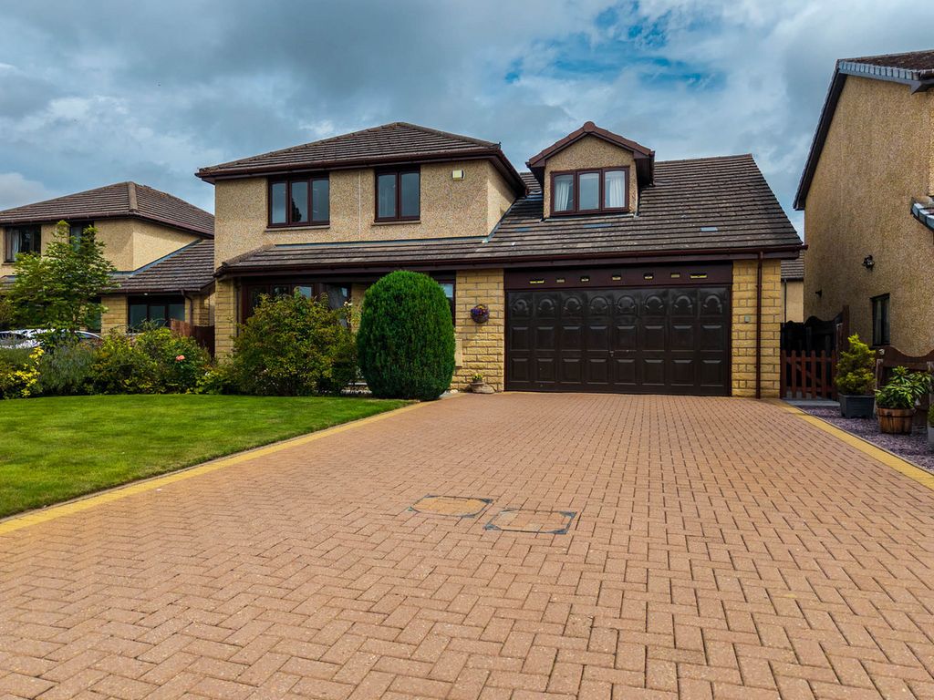 Property photo 1 of 35