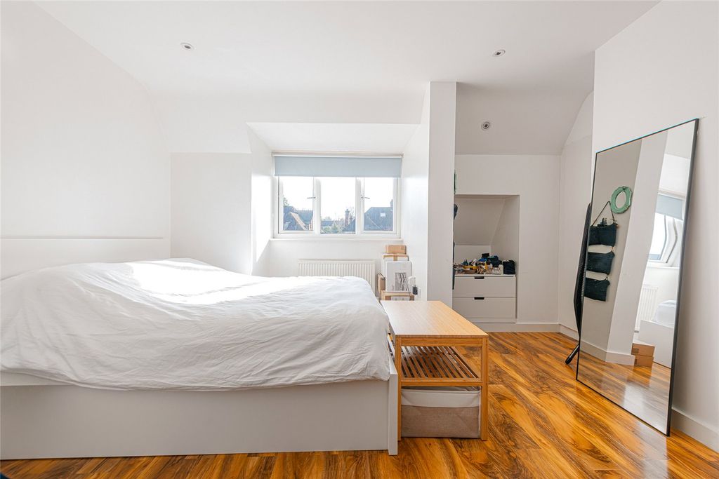 Property photo 2 of 7 Picture No. 04